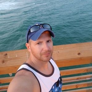 Meet your Posher, Adam